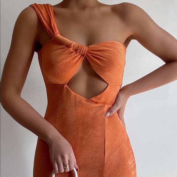 LEIF ASYMETRICAL NECKLINE DRESS IN ORANGE 🍊 NWT - Picture 1 of 4